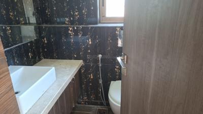 Image of 990 Sq.ft 2 BHK Apartment / Flat for sale in Wadhwa Amar Jiwan, Bandra West, Mumbai for Rs. 55000000