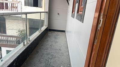 Bedroom Image of 1100 Sq.ft 3 BHK Builder Floor for sale in Sector 7 Rohini New Delhi for Rs. 19500000