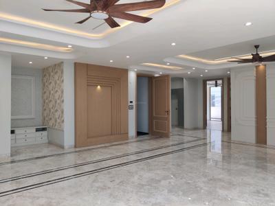 Living Room Image of 3250 Sq.ft 5 BHK Builder Floor for sale in Kaushambi Ghaziabad for Rs. 48200000