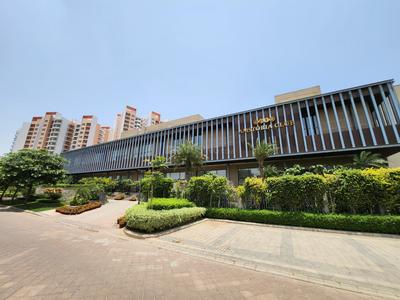 Image of 2250 Sq.ft Residential Plot / Land for sale in BPTP Amstoria , Sector 102, Gurgaon for Rs. 83000000