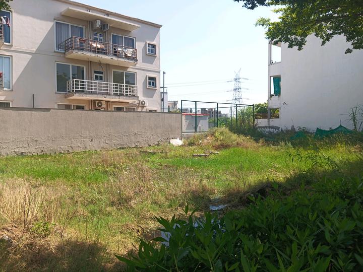 BPTP Amstoria Plots Main Image 1