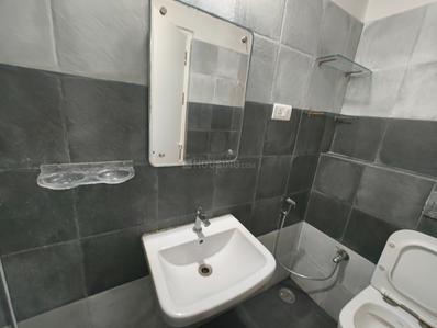 Image of 1275 Sq.ft 2 BHK Apartment / Flat for rent in Puppalaguda, Hyderabad for Rs. 48000