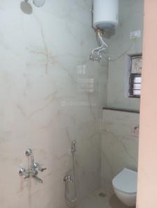 Bathroom Image of 1250 Sq.ft 2 BHK Apartment / Flat for rent in Thiruvanmiyur Chennai for Rs. 50000