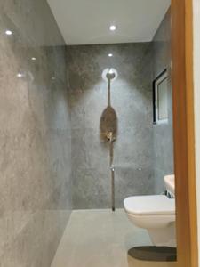 Common Bathroom Image of 650 Sq.ft 1 BHK Apartment / Flat for sale in Alpinepeak Seasons, Naigaon East Naigaon for Rs. 3999000