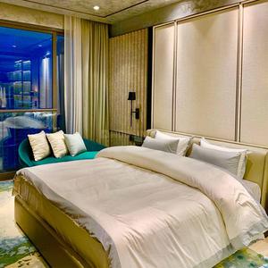 Bedroom Image of 1717 Sq.ft 4 BHK Apartment / Flat for sale in Rustomjee Crown, Prabhadevi Mumbai for Rs. 128000000