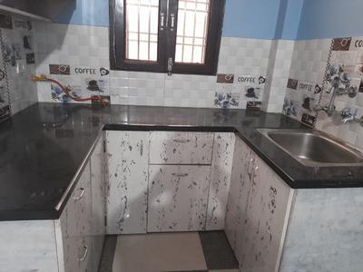 Kitchen Image of 780 Sq.ft 2 BHK Builder Floor for rent in Preet Vihar New Delhi for Rs. 18000