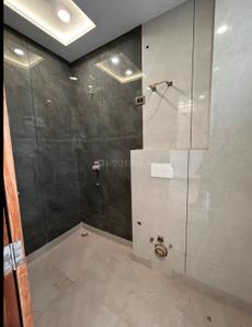 Image of 1050 Sq.ft 3 BHK Builder Floor for sale in Vishnu Garden, New Delhi for Rs. 13500000