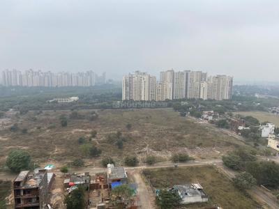 Balcony Image of 1395 Sq.ft 3 BHK Apartment / Flat for sale in Migsun Ultimo, Omicron III Greater Noida for Rs. 11000000