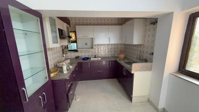 Kitchen Image of 1500 Sq.ft 3 BHK Apartment / Flat for rent in Metroview Apartment, Sector 13 Dwarka New Delhi for Rs. 38000