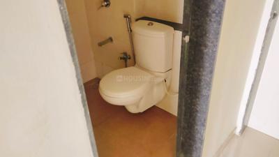 Bathroom Image of 1090 Sq.ft 2 BHK Apartment / Flat for sale in Indiabulls Greens, Panvel Navi Mumbai for Rs. 6800000