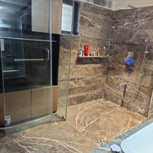 Bathroom Image of 2480 Sq.ft 3 BHK Apartment / Flat for sale in Ratnanjali Hastinapur The Royal Legacy, Jodhpur Ahmedabad for Rs. 21500000