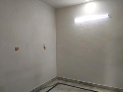 Bedroom Image of 1200 Sq.ft 2 BHK Builder Floor for rent in Vikaspuri New Delhi for Rs. 26000