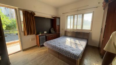 Bedroom Image of 1400 Sq.ft 3 BHK Apartment / Flat for rent in Magarpatta Cosmos Apartment, Magarpatta City Pune for Rs. 62000