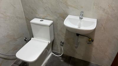 Bathroom Image of 1500 Sq.ft 1 RK Builder Floor for rent in Scheme No 113 Indore for Rs. 15500