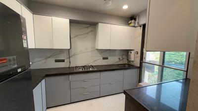 Kitchen Image of 850 Sq.ft 2 BHK Apartment / Flat for rent in Khar West Mumbai for Rs. 240000