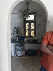 Kitchen Image of 980 Sq.ft 2 BHK Builder Floor for sale in Pandav Nagar New Delhi for Rs. 4300000