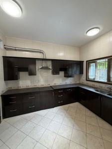 Kitchen Image of 4100 Sq.ft 4 BHK Apartment / Flat for rent in Halasuru Bengaluru for Rs. 250000