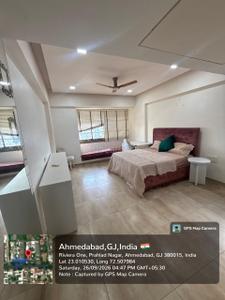Bedroom Image of 6200 Sq.ft 5 BHK Penthouse for rent in Riviera Elegance, Prahlad Nagar Ahmedabad for Rs. 250000
