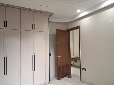 Bedroom Image of 1800 Sq.ft 3 BHK Builder Floor for sale in Paschim Vihar New Delhi for Rs. 37600000