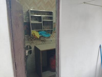 Kitchen Image of 700 Sq.ft 1 BHK Builder Floor for rent in Safdarjung Development Area New Delhi for Rs. 45000