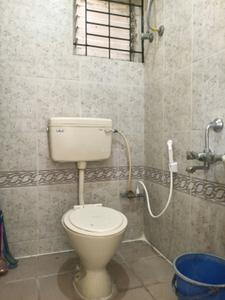 Common Bathroom Image of 1000 Sq.ft 2 BHK Apartment / Flat for rent in Kacharakanahalli Bengaluru for Rs. 29000