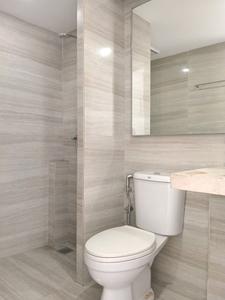 Common Bathroom Image of 1420 Sq.ft 3 BHK Apartment / Flat for sale in T Bhimjyani Neelkanth Woods Olivia, Thane West Thane for Rs. 34500000