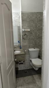 Bathroom Image of 1070 Sq.ft 2 BHK Apartment / Flat for rent in Paras Tierea, Sector 137 Noida for Rs. 32000