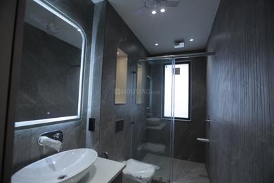 Bathroom Image of 2400 Sq.ft 4 BHK Builder Floor for sale in DLF Phase 2 Gurgaon for Rs. 45000000