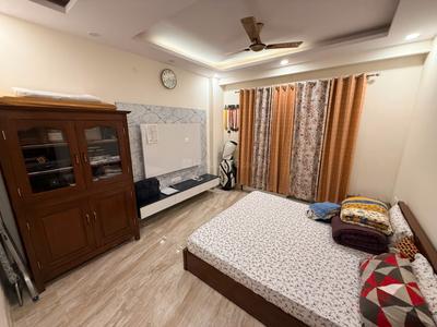 Bedroom Image of 2800 Sq.ft 3 BHK Builder Floor for rent in Palam Vihar Gurgaon for Rs. 65000