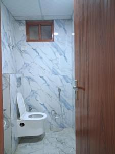 Common Bathroom Image of 1650 Sq.ft 3 BHK Apartment / Flat for sale in Sector 104 Noida for Rs. 7200000