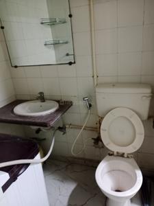 Bathroom Image of 475 Sq.ft 1 BHK Apartment / Flat for sale in Royal Palms Golden Isle, Goregaon East Mumbai for Rs. 6500000