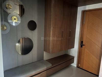 Bedroom Image of 2500 Sq.ft 3.5 BHK Apartment / Flat for rent in Adani Water Lily, Shantigram Ahmedabad for Rs. 76000