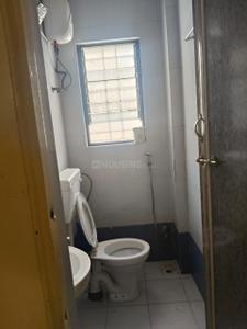 Bathroom Image of 400 Sq.ft 1 BHK Apartment / Flat for rent in Karve Nagar Pune for Rs. 15500