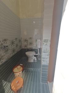 Bathroom Image of Arunsretreat in Sankata Mochan Leprosy, Varanasi