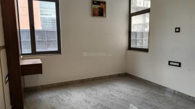 Bedroom Image of 1700 Sq.ft 3 BHK Builder Floor for sale in Kaushambi Ghaziabad for Rs. 16500000