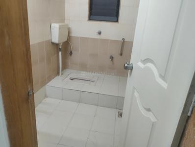 Bathroom Image of 1600 Sq.ft 3 BHK Apartment / Flat for sale in Kalaapi Meghvarsha, Warje Pune for Rs. 15500000