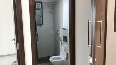 Bathroom Image of 350 Sq.ft 1 BHK Apartment / Flat for rent in Piramal Vaikunth, Thane West Thane for Rs. 26000