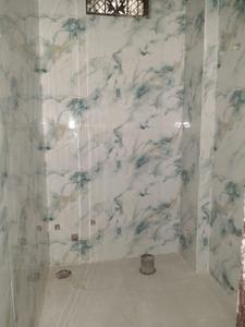 Common Bathroom Image of 950 Sq.ft 2 BHK Apartment / Flat for sale in Nidhi Pride, Shalimar Garden Ghaziabad for Rs. 6000000