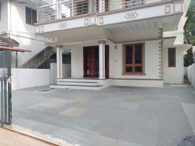 Balcony Image of 2200 Sq.ft 4 BHK Independent House for sale in Vyttila Kochi for Rs. 13500000