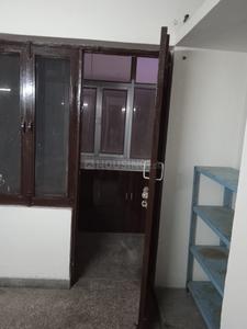 Kitchen Image of 1500 Sq.ft 3 BHK Apartment / Flat for sale in Madhur Apartment, Paschim Vihar New Delhi for Rs. 16500000