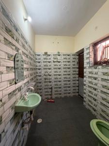 Bathroom Image of 1008 Sq.ft 6 BHK Independent House for sale in Sector 28 Faridabad for Rs. 39000000