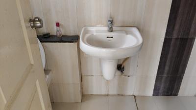 Balcony Image of 950 Sq.ft 2 BHK Apartment / Flat for rent in Vista Luxuria, Hadapsar Pune for Rs. 21000