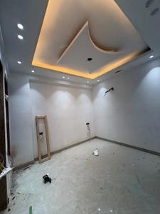 Bedroom Image of 1300 Sq.ft 3 BHK Apartment / Flat for sale in Chhattarpur New Delhi for Rs. 11000000