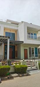 Image of 9054 Sq.ft 4 BHK Villa for rent in Adani The North Park, Shantigram, Ahmedabad for Rs. 350000