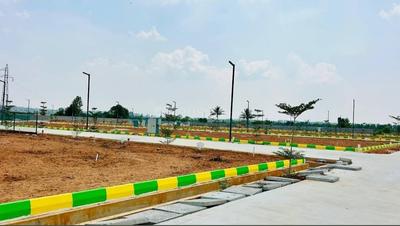 Oraiyan golden city  Plot View 2