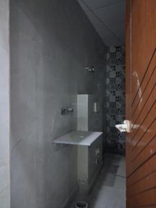 Common Bathroom Image of 500 Sq.ft 1 BHK Apartment / Flat for sale in Capital Hometech Pride 2, Sector 73 Noida for Rs. 2650000
