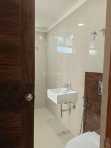 Bathroom Image of 1500 Sq.ft 3 BHK Apartment / Flat for sale in Kidwai Nagar Kanpur for Rs. 9500000