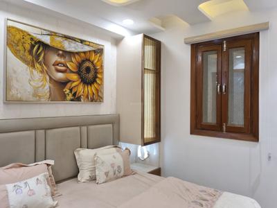 Bedroom Image of 810 Sq.ft 3 BHK Apartment / Flat for sale in Dwarka Mor New Delhi for Rs. 5500000