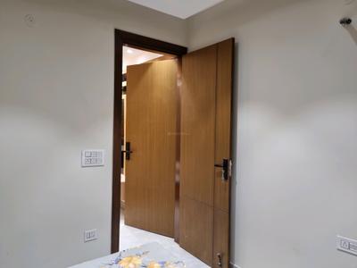 Bedroom Image of 1000 Sq.ft 3 BHK Apartment / Flat for sale in Dwarka Mor New Delhi for Rs. 6700000