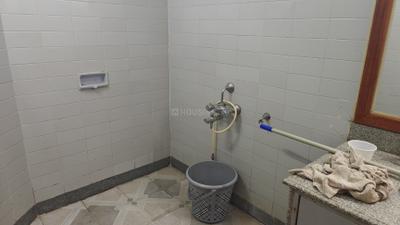 Benson Manor Bathroom One 3